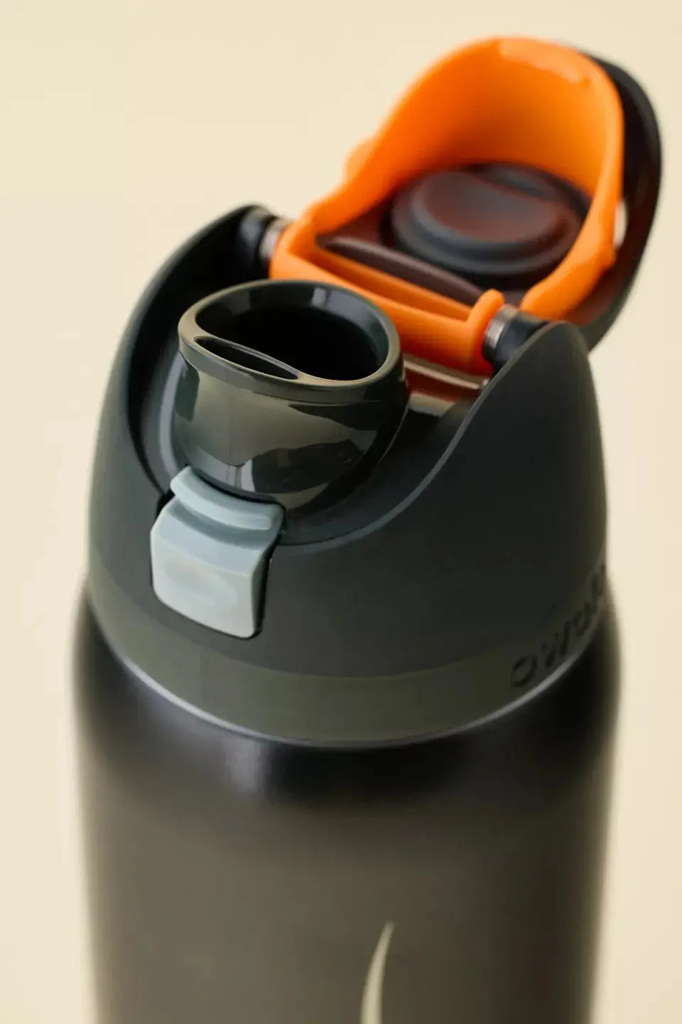 Owala UO Exclusive FreeSip 32 oz Water Bottle owaloo